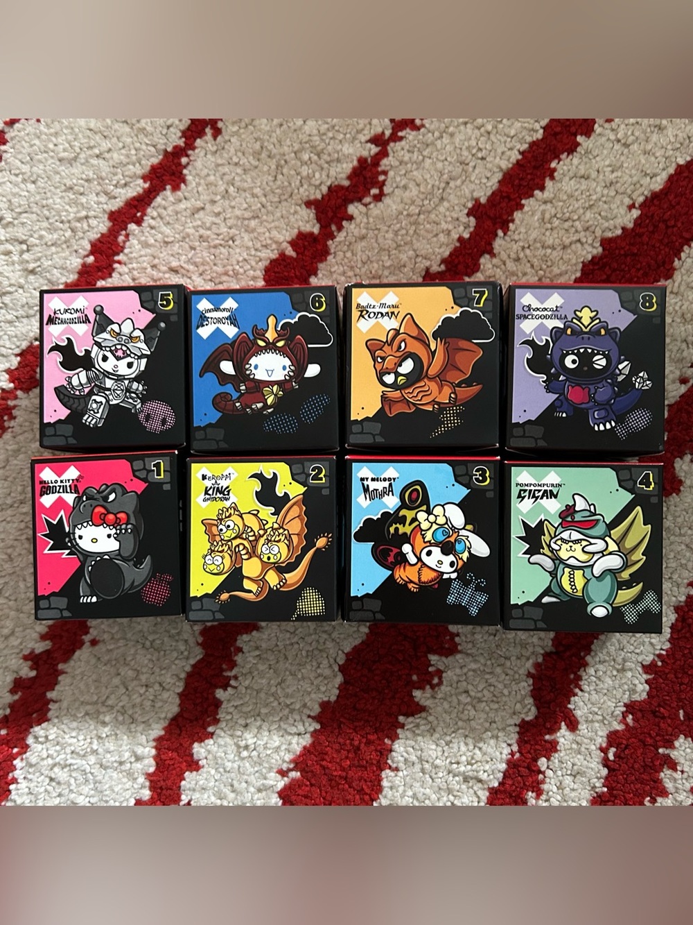 McDonald’s Hello Kitty X Godzilla collection 🌟New 🌟whole set🌟